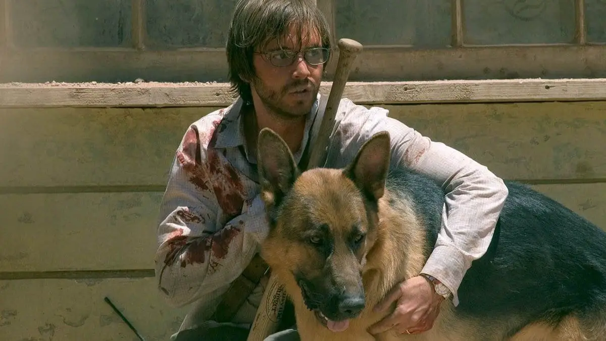Aaron Stanford and Dog in The Hills Have Eyes remake.