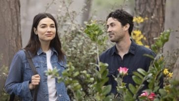 Alec Holland (Andy Bean) and Crystal Reed (Abby Arcane) walk through the very essense of the Green on Swamp Thing.
