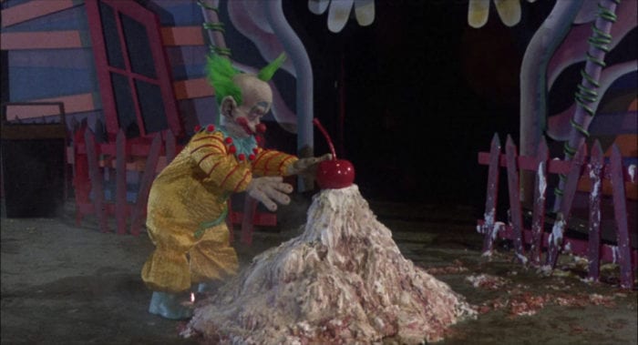 Killer Klowns from Outer Space: Horror Decorated by Clowns 