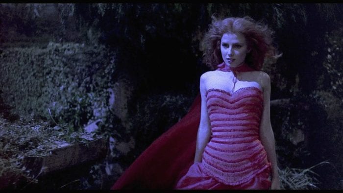 Bram Stokers Dracula Lucy And The Wolf