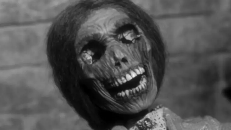 Close up of a woman's desiccated corpse face.