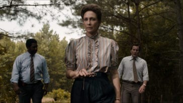 (L-r) KEITH ARTHUR BOLDEN as Sgt. Clay, VERA FARMIGA as Lorraine Warren and PATRICK WILSON as Ed Warren and in New Line Cinema’s horror film “THE CONJURING: THE DEVIL MADE ME DO IT,” a Warner Bros. Pictures release.
