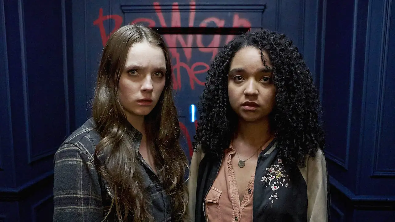 Margot (Amy Forsyth) and Jules (Aisha Dee) prepare to enter room 1 of the No-End House