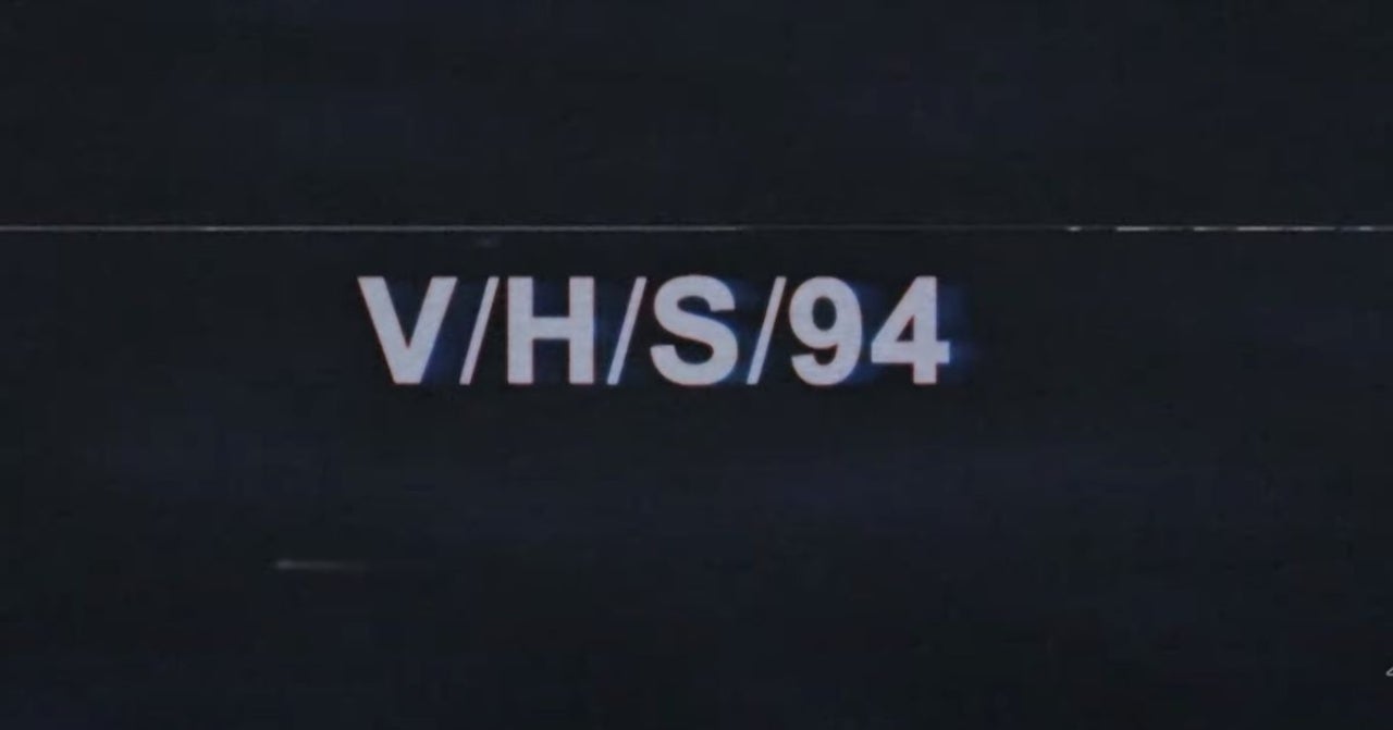 A brilliantly stylistic title card, in the vein of the original v/H/S title card