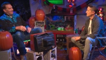 Joe Bob and David Gordon Green talking during Joe Bob's Halloween Hideaway