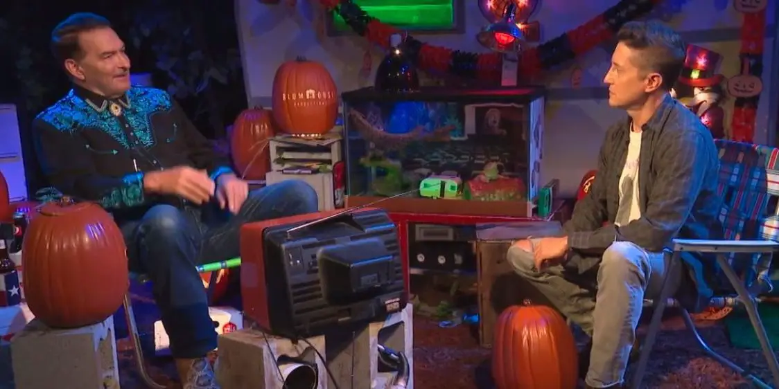 Joe Bob and David Gordon Green talking during Joe Bob's Halloween Hideaway