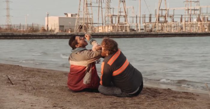 Benny and Roscoe put worms in their mouths at the beach in All JAcked Up and Full of Worms