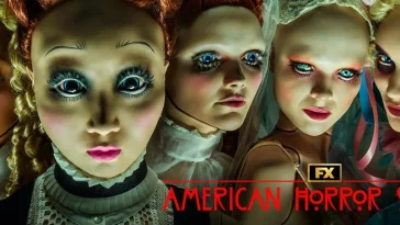 Five creepy looking dolls fill the frame, a reference to episode 1 "The Dollhouse"