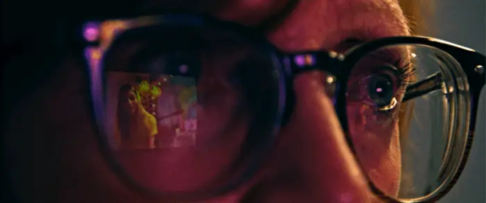 Gareth's glasses reflect the look of Cherry in The Artifice Girl