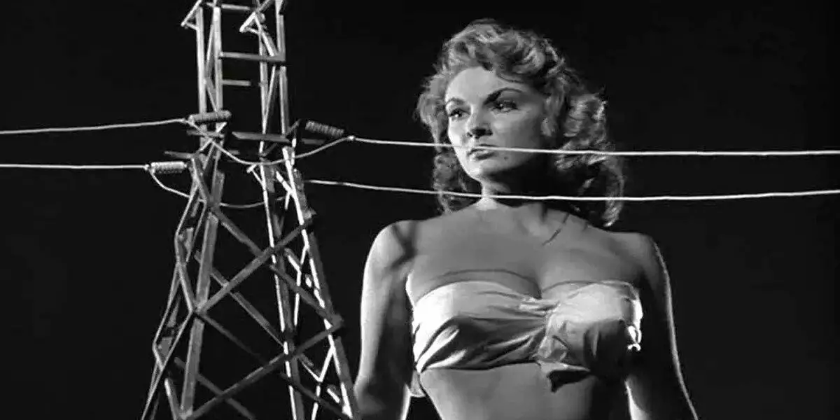 Allison Hayes in Attack of the 50 Foot Woman